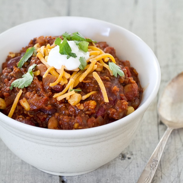 Vegetarian-Chili-vegetarian-by-A-Couple-Cooks
