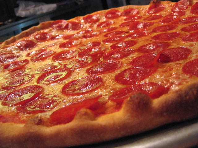 02-pepperoni-pizza